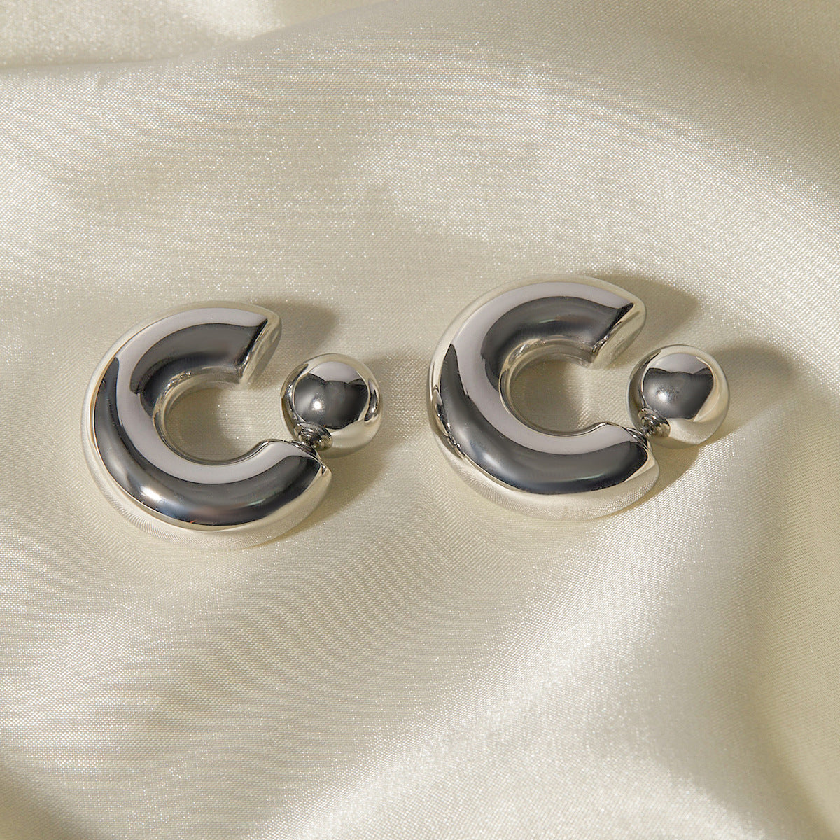 Adiffu 16K Gold Stainless Steel Front And Rear C-shaped Earrings