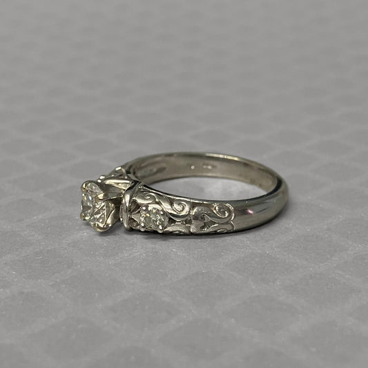 Preowned White Gold and Diamond Engagement Ring