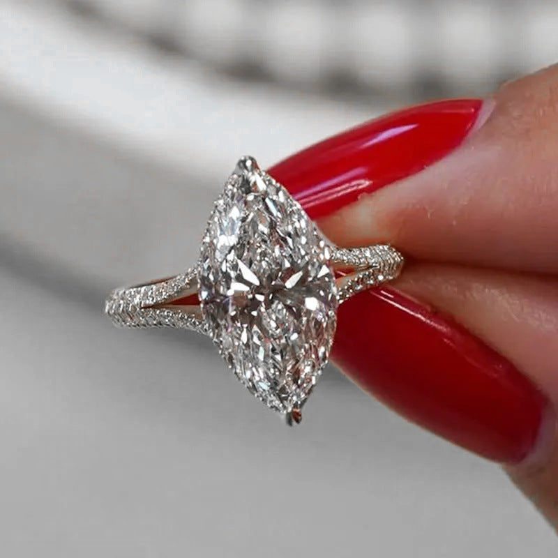 Diamond-studded Ring Women's Design Water Drop Pear Shape
