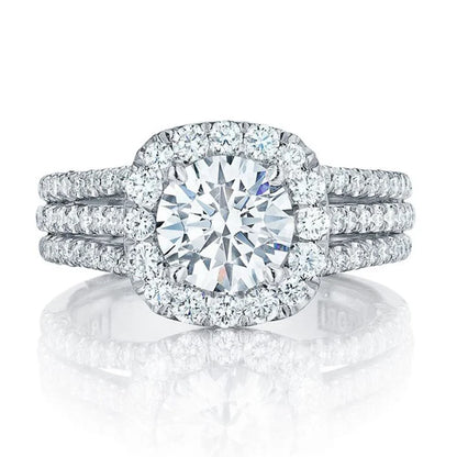 Huitan Trendy Brilliant Cubic Zirconia Engagement Ring