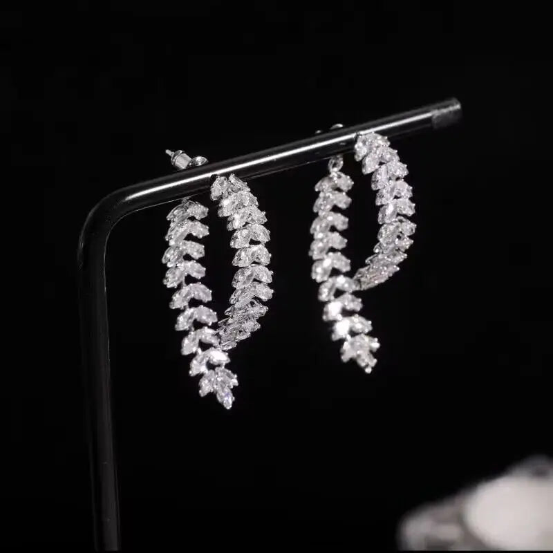 Sparkling Zircon Christmas Tree Drop Earrings For Women Trendy Xmas Tree Plant Dangle Earrings New Year Festival Party Jewelry