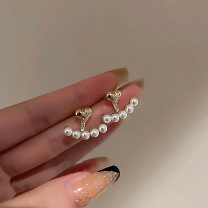 Light Luxury Imitation Pearl Stud Earrings Sweet Heart-shaped Ear Stud