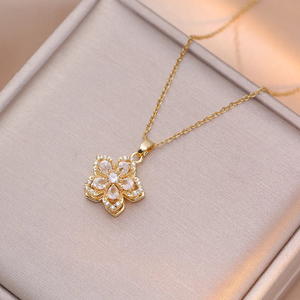 BloomSpin™ Zircon Flower Necklace 🌸💎 Elegance in Motion