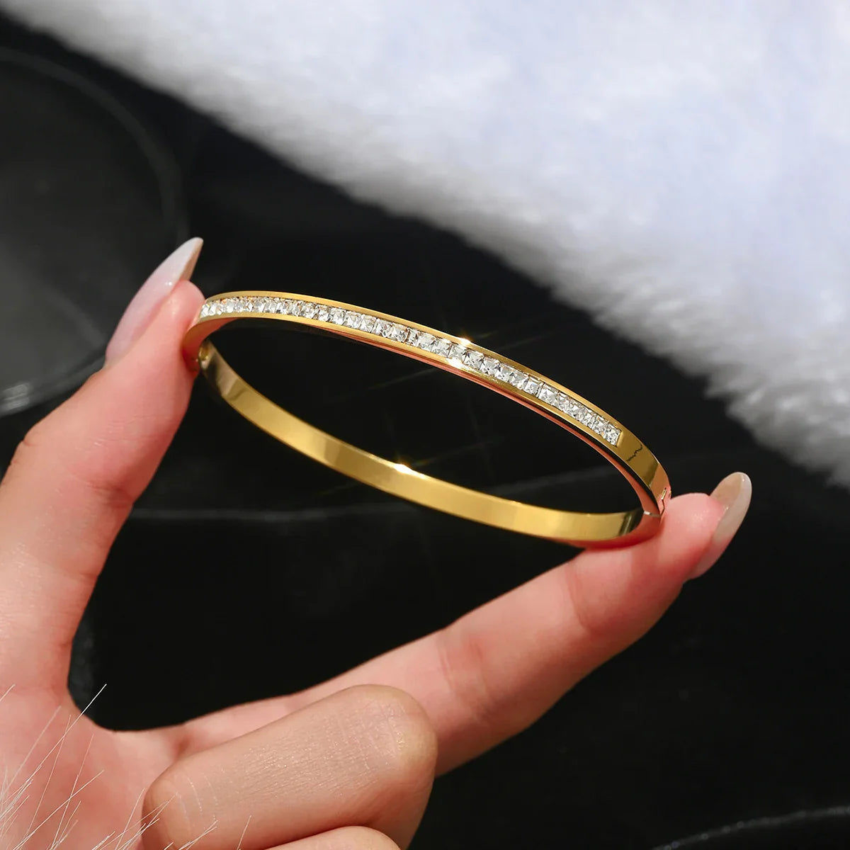 four-leaf clover lucky bracelet