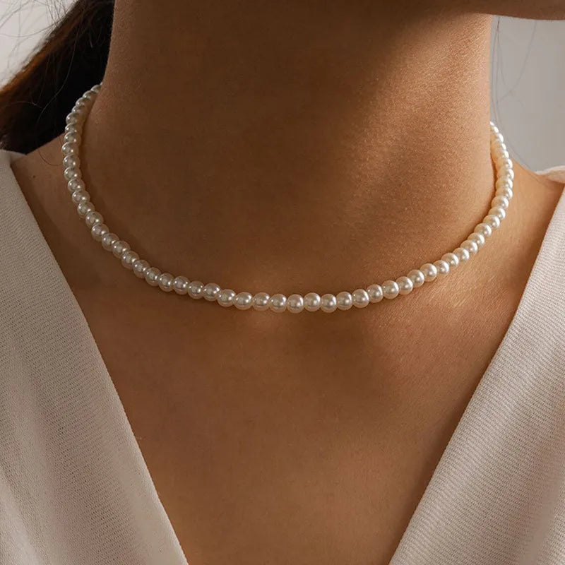 Endearing Three Layer Three Pendant Golden Metal Necklace