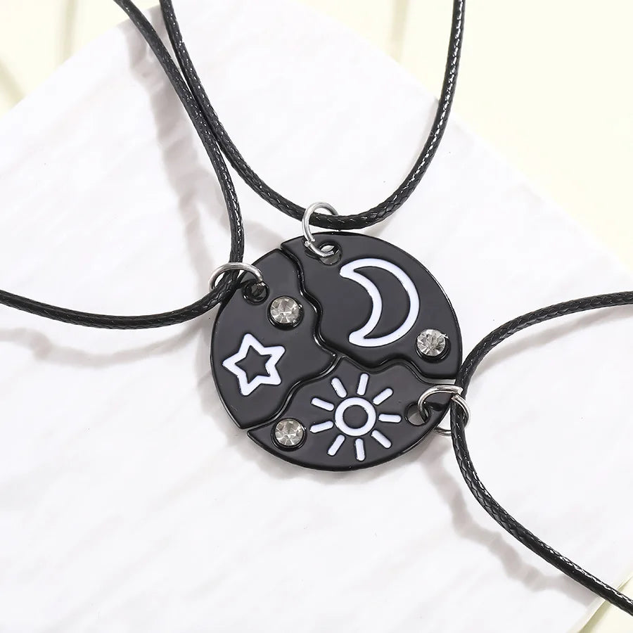 CelestiBond™ Friendship Necklace 🌙⭐ — Sun, Moon & Star Connection