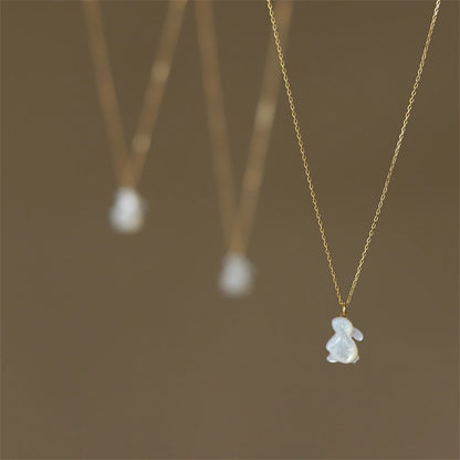 Simple Moon Watching Rabbit~Shell Rabbit Fresh and Artistic Necklace