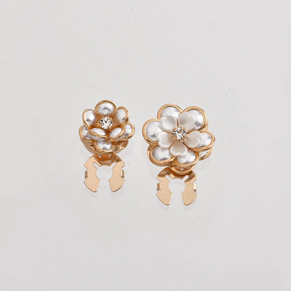 BloomLuxe™ – Elegant Pearl Camellia Button Buckle 🌸✨