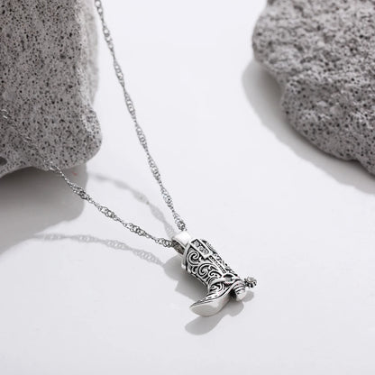 WILD WEST COWGIRL NECKLACE