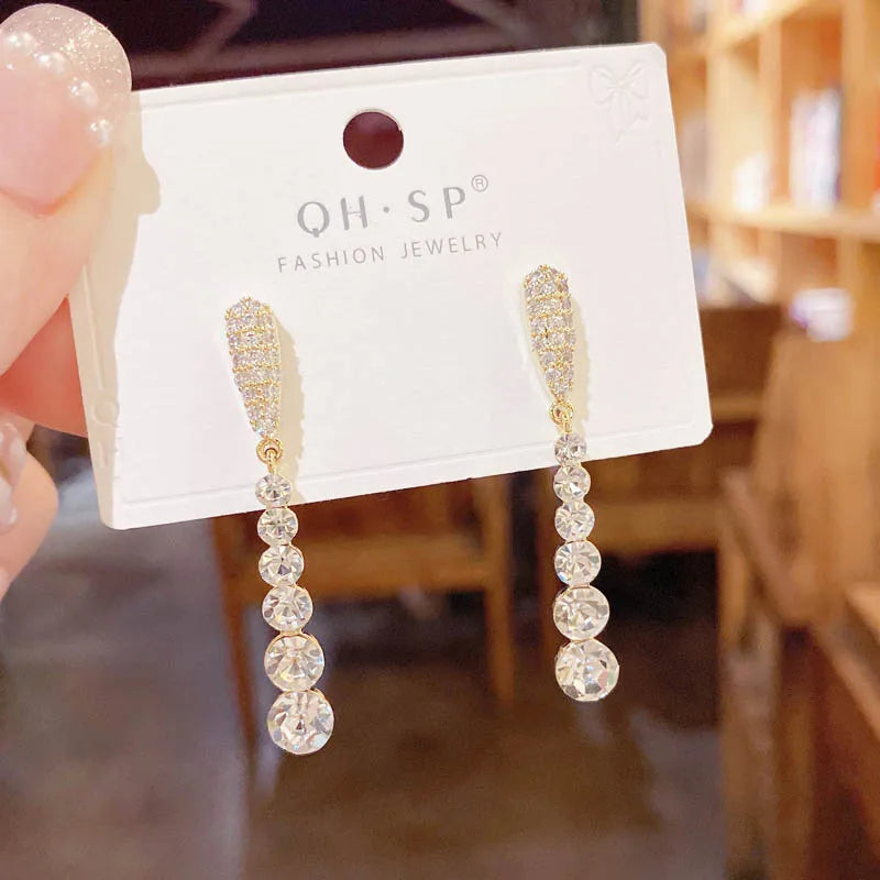 2022 New Trend Simulation Pearl Long Earrings Women's Flower Rhinestone Wedding Pendant Earrings Fashion Korean Jewelry Earrings