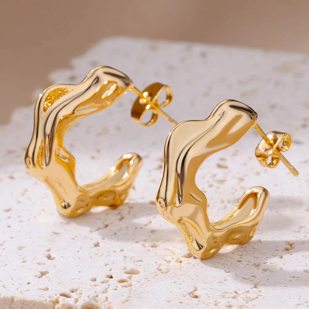 Gold Plating Heart Shape Hoop Earrings For Women Twisted Heart